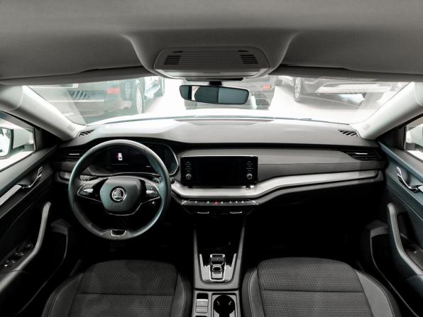 Skoda Octavia IV (A8) с пробегом 2021 года, цена 2 650 000 рублей, 57945 км, лифтбек, Автокод Объявления