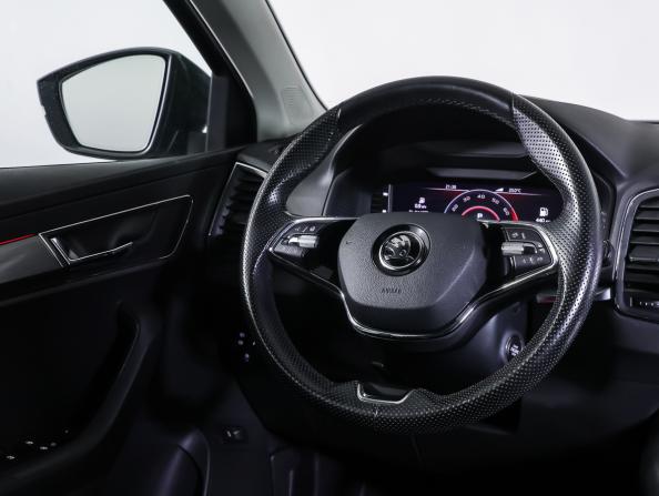 Skoda Karoq I с пробегом 2021 года, цена 2 627 000 рублей, 79122 км, внедорожник, Автокод Объявления