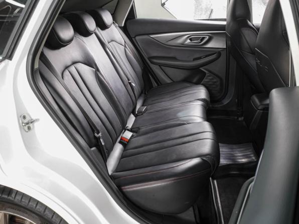 BAIC U5 Plus с пробегом 2023 года, цена 1 099 000 рублей, 101022 км, седан, Автокод Объявления