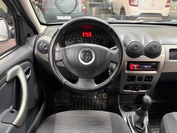 Renault Sandero I с пробегом 2013 года, цена 598 000 рублей, 155301 км, хэтчбек, Автокод Объявления