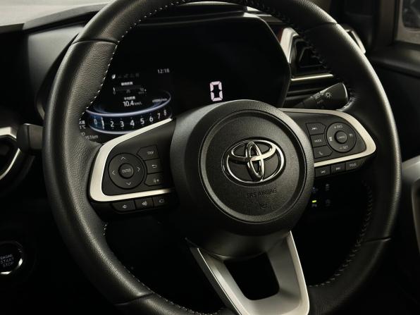 Toyota Raize I с пробегом 2019 года, цена 1 570 000 рублей, 99348 км, внедорожник, Автокод Объявления