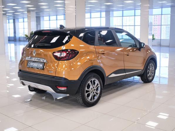 Renault Kaptur I Рестайлинг с пробегом 2021 года, цена 1 552 000 рублей, 110191 км, внедорожник, Автокод Объявления