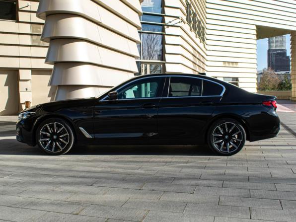 BMW 5 серии VII (G30/G31/G38) Рестайлинг с пробегом 2021 года, цена 3 499 000 рублей, 115915 км, седан, Автокод Объявления