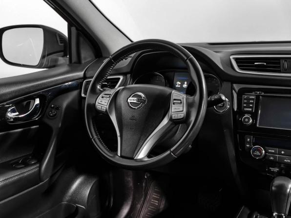 Nissan Qashqai II с пробегом 2017 года, цена 1 790 000 рублей, 79665 км, внедорожник, Автокод Объявления
