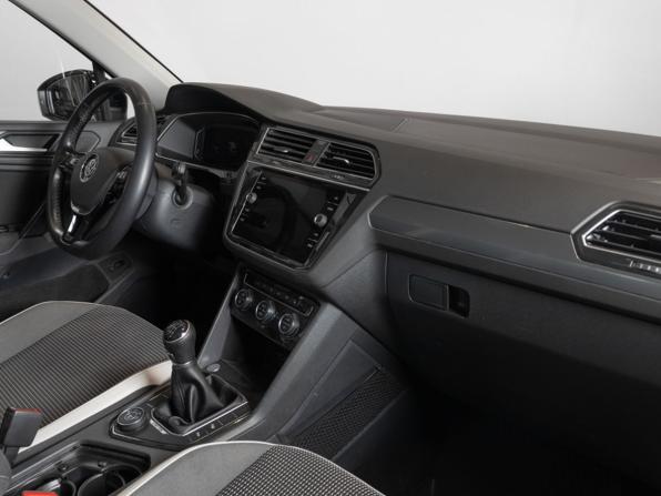 Volkswagen Tiguan II с пробегом 2019 года, цена 2 407 923 рубля, 146411 км, внедорожник, Автокод Объявления