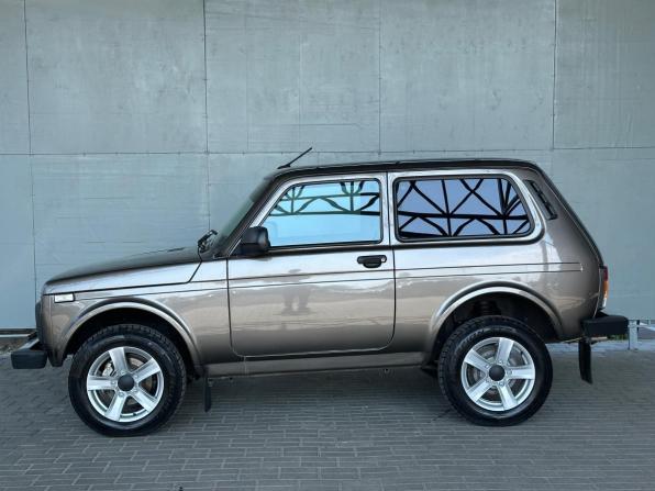 Lada (ВАЗ) Niva Legend I с пробегом 2025 года, цена 990 000 рублей, 9800 км, внедорожник, Автокод Объявления