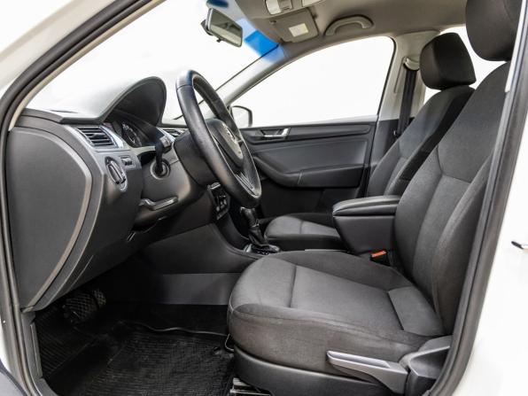 Skoda Rapid I Рестайлинг с пробегом 2019 года, цена 1 213 000 рублей, 97636 км, лифтбек, Автокод Объявления