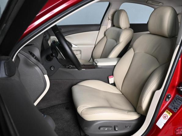 Lexus IS II Рестайлинг 2 с пробегом 2011 года, цена 1 650 000 рублей, 261686 км, седан, Автокод Объявления