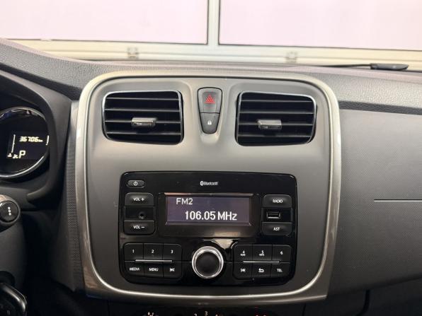 Renault Sandero II Рестайлинг с пробегом 2019 года, цена 1 413 700 рублей, 36593 км, хэтчбек, Автокод Объявления