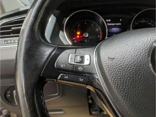 Volkswagen Tiguan II с пробегом 2019 года, цена 1 940 000 рублей, 209000 км, внедорожник, Автокод Объявления