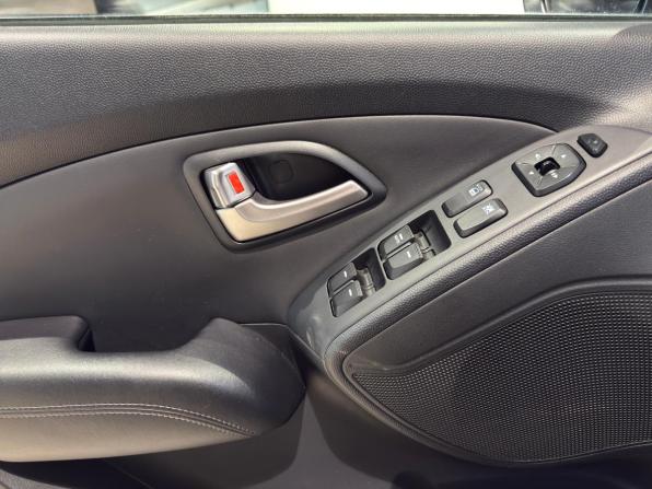 Hyundai ix35 I с пробегом 2013 года, цена 1 245 000 рублей, 127460 км, внедорожник, Автокод Объявления