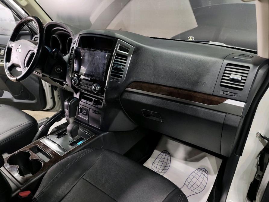 Mitsubishi Pajero IV Рестайлинг 2 Ставрополь  - изображение 9