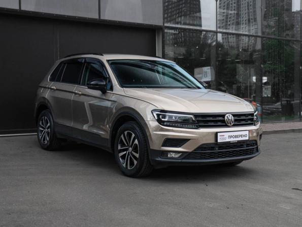 Volkswagen Tiguan II с пробегом 2019 года, цена 2 250 000 рублей, 75637 км, внедорожник, Автокод Объявления