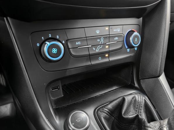 Ford Focus III Рестайлинг с пробегом 2017 года, цена 899 000 рублей, 97000 км, универсал, Автокод Объявления