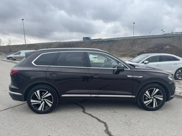 Volkswagen Touareg III с пробегом 2021 года, цена 6 690 000 рублей, 122000 км, внедорожник, Автокод Объявления