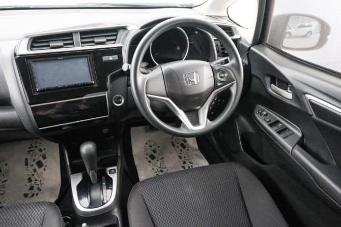 Honda Fit III Рестайлинг с пробегом 2019 года, цена 1 349 000 рублей, 127000 км, хэтчбек, Автокод Объявления