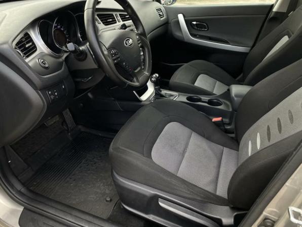 Kia Ceed II с пробегом 2015 года, цена 1 135 000 рублей, 141549 км, хэтчбек, Автокод Объявления