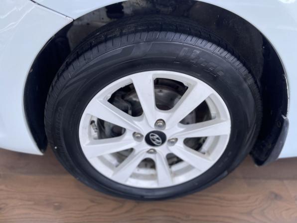 Hyundai Solaris I с пробегом 2013 года, цена 720 000 рублей, 139728 км, хэтчбек, Автокод Объявления