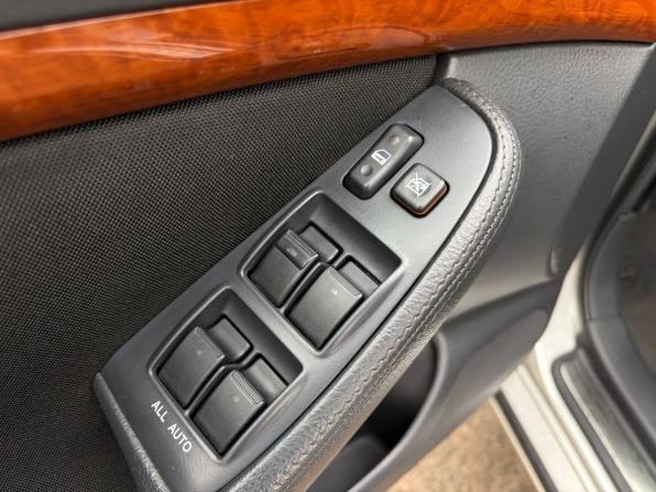 Toyota Avensis II с пробегом 2006 года, цена 595 000 рублей, 275000 км, седан, Автокод Объявления