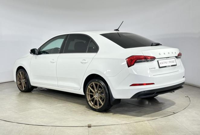 Skoda Rapid II с пробегом 2021 года, цена 1 800 000 рублей, 79600 км, лифтбек, Автокод Объявления