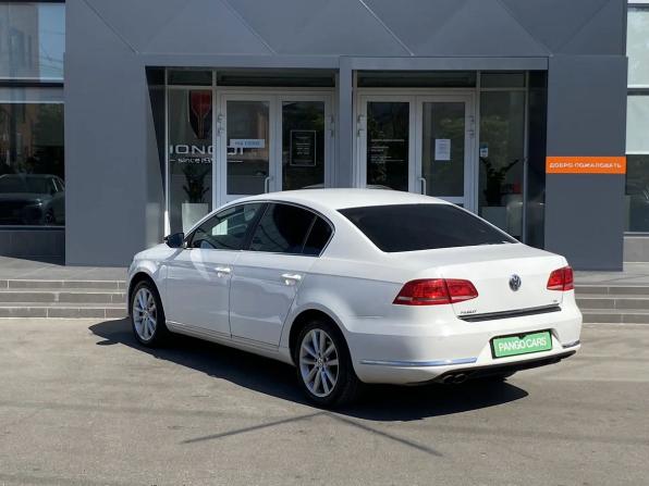 Volkswagen Passat B7 с пробегом 2011 года, цена 765 000 рублей, 263079 км, седан, Автокод Объявления