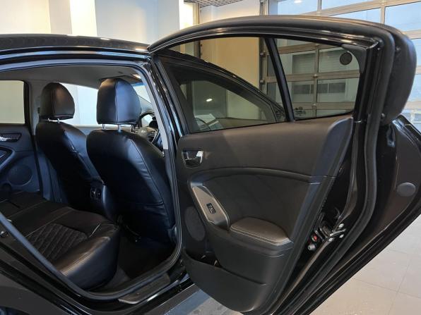 Kia Cerato III Рестайлинг (Classic) с пробегом 2018 года, цена 1 855 000 рублей, 89261 км, седан, Автокод Объявления