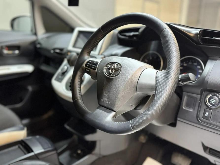 Toyota Wish II Рестайлинг Красноярск  - изображение 9