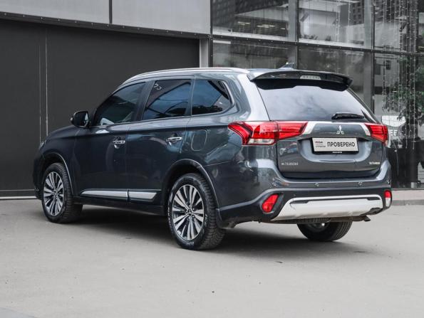 Mitsubishi Outlander III Рестайлинг 3 с пробегом 2019 года, цена 2 130 000 рублей, 184637 км, внедорожник, Автокод Объявления