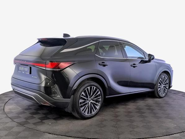 Lexus RX V с пробегом 2023 года, цена 7 200 000 рублей, 59058 км, внедорожник, Автокод Объявления