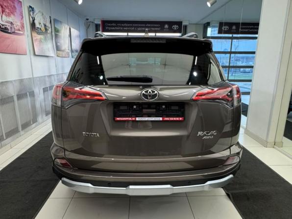 Toyota RAV4 IV (XA40) Рестайлинг с пробегом 2018 года, цена 2 790 000 рублей, 111917 км, внедорожник, Автокод Объявления