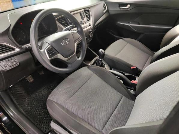 Hyundai Solaris II с пробегом 2018 года, цена 1 310 750 рублей, 89275 км, седан, Автокод Объявления