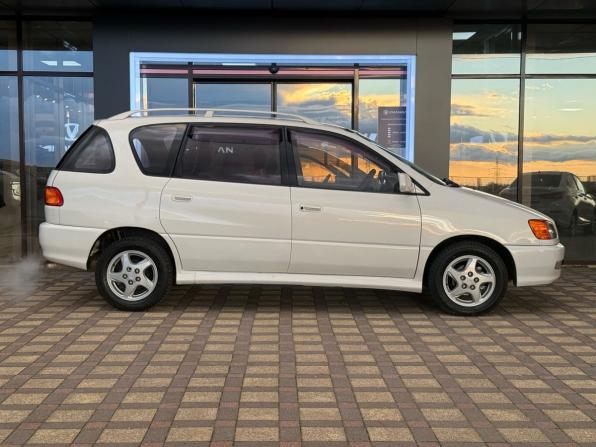 Toyota Ipsum I (M10) с пробегом 2000 года, цена 650 000 рублей, 284155 км, компактвэн, Автокод Объявления
