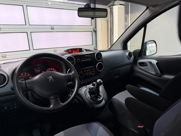 Peugeot Partner II Рестайлинг с пробегом 2012 года, цена 980 000 рублей, 73606 км, компактвэн, Автокод Объявления