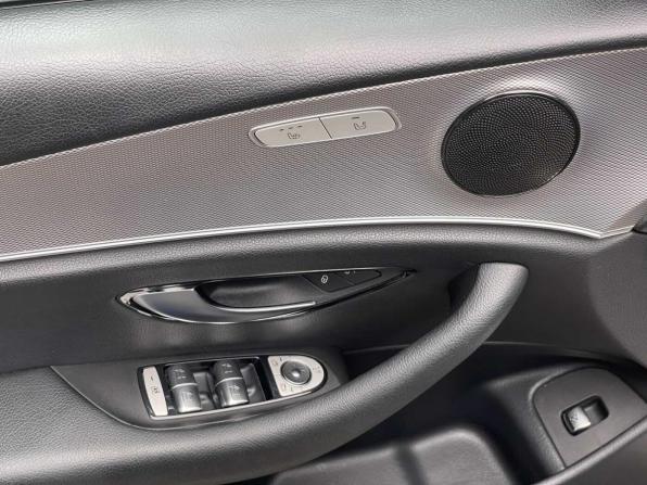 Mercedes-Benz E-Класс V (W213 S213 C238) с пробегом 2016 года, цена 2 075 000 рублей, 135761 км, седан, Автокод Объявления