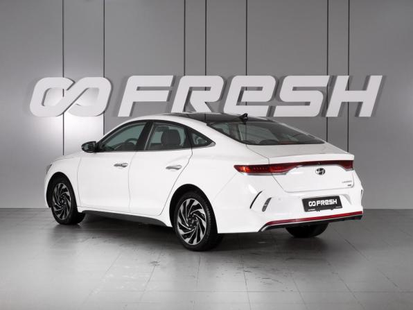 Hyundai Lafesta I с пробегом 2020 года, цена 2 159 000 рублей, 20034 км, седан, Автокод Объявления