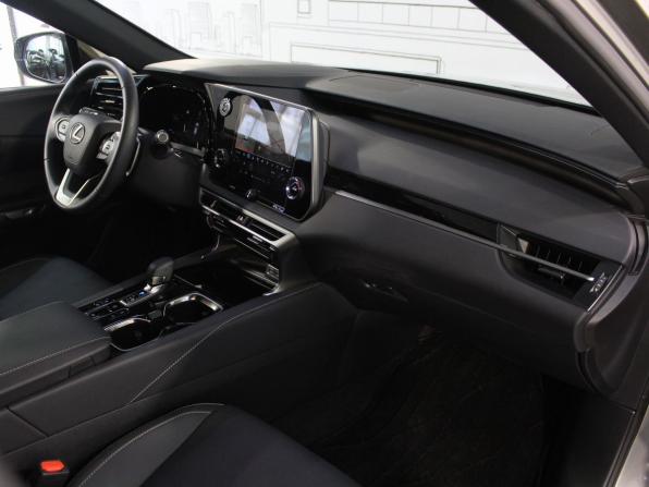 Lexus RX V с пробегом 2025 года, цена 7 800 000 рублей, 10838 км, внедорожник, Автокод Объявления