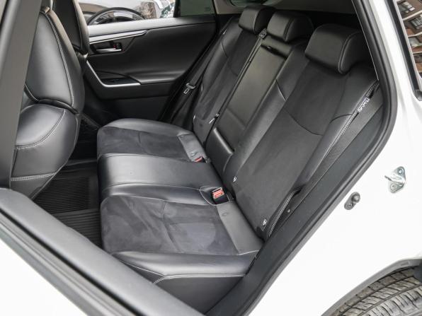 Toyota RAV4 V (XA50) с пробегом 2021 года, цена 3 024 070 рублей, 102852 км, внедорожник, Автокод Объявления