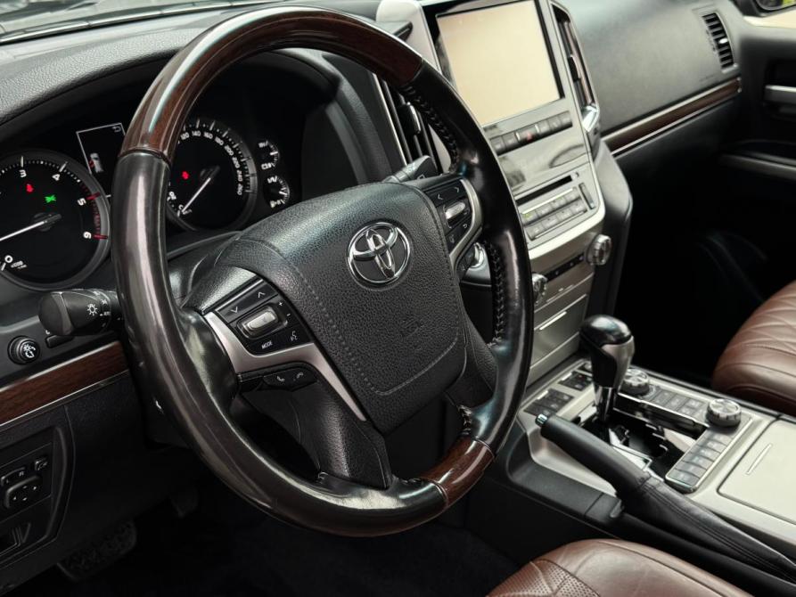 Toyota Land Cruiser 200 Series Рестайлинг 2 Иркутск  - изображение 23