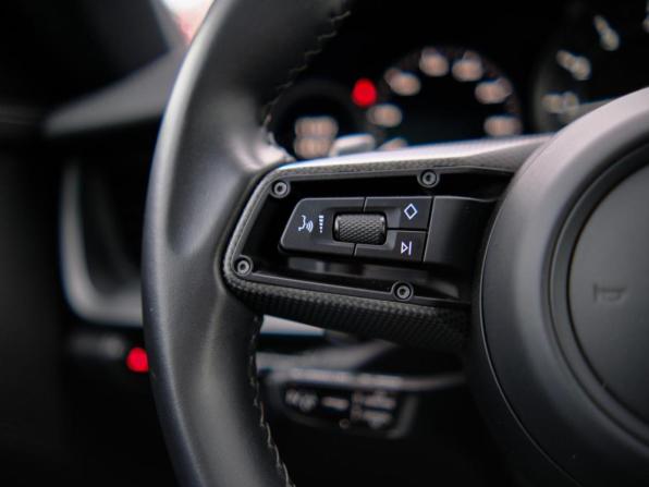 Porsche 911 VIII (992) с пробегом 2021 года, цена 17 439 000 рублей, 18871 км, купе, Автокод Объявления