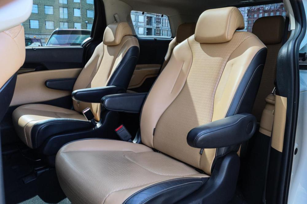 Kia Carnival IV Москва  - изображение 10
