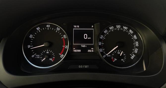 Skoda Rapid I с пробегом 2015 года, цена 799 000 рублей, 182299 км, лифтбек, Автокод Объявления