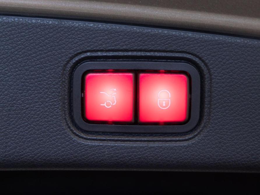 Mercedes-Benz E-Класс V (W213 S213 C238) Рестайлинг Москва  - изображение 35