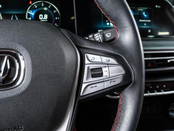 Changan Eado Plus с пробегом 2023 года, цена 1 689 000 рублей, 46181 км, седан, Автокод Объявления