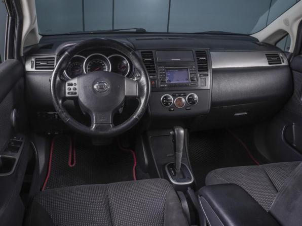 Nissan Tiida I Рестайлинг с пробегом 2010 года, цена 810 000 рублей, 176281 км, седан, Автокод Объявления