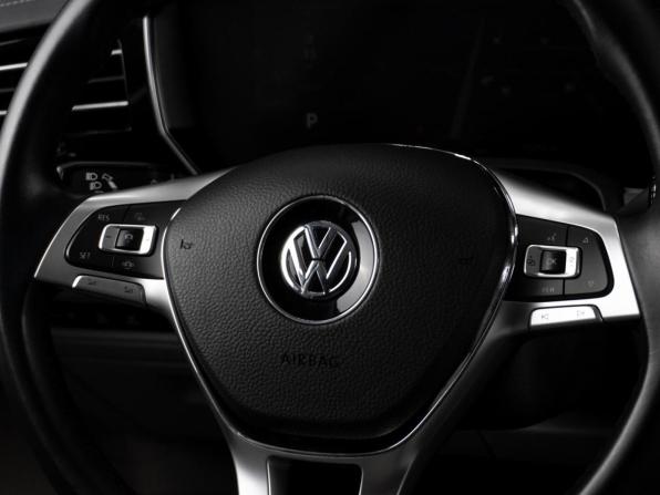 Volkswagen Touareg III с пробегом 2018 года, цена 4 649 000 рублей, 180111 км, внедорожник, Автокод Объявления