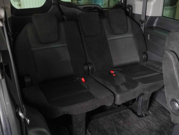 Honda Stepwgn V Рестайлинг с пробегом 2019 года, цена 2 769 000 рублей, 52237 км, минивэн, Автокод Объявления