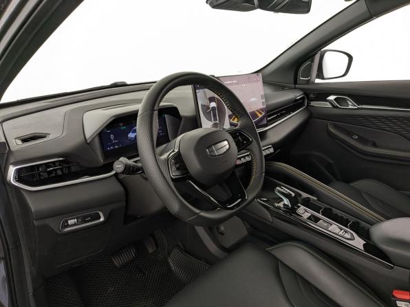 Geely Binyue I Рестайлинг 2 с пробегом 2025 года, цена 2 350 000 рублей, 16575 км, внедорожник, Автокод Объявления