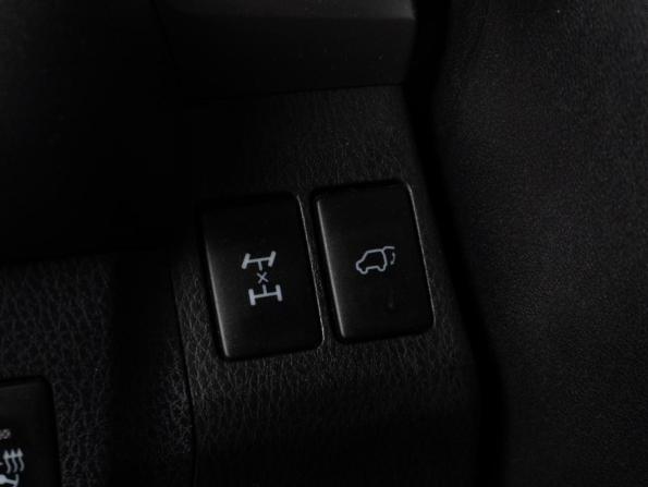 Toyota RAV4 IV (XA40) Рестайлинг с пробегом 2015 года, цена 2 320 000 рублей, 130367 км, внедорожник, Автокод Объявления