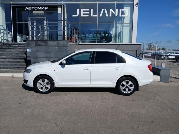 Skoda Rapid I с пробегом 2015 года, цена 760 000 рублей, 168845 км, лифтбек, Автокод Объявления