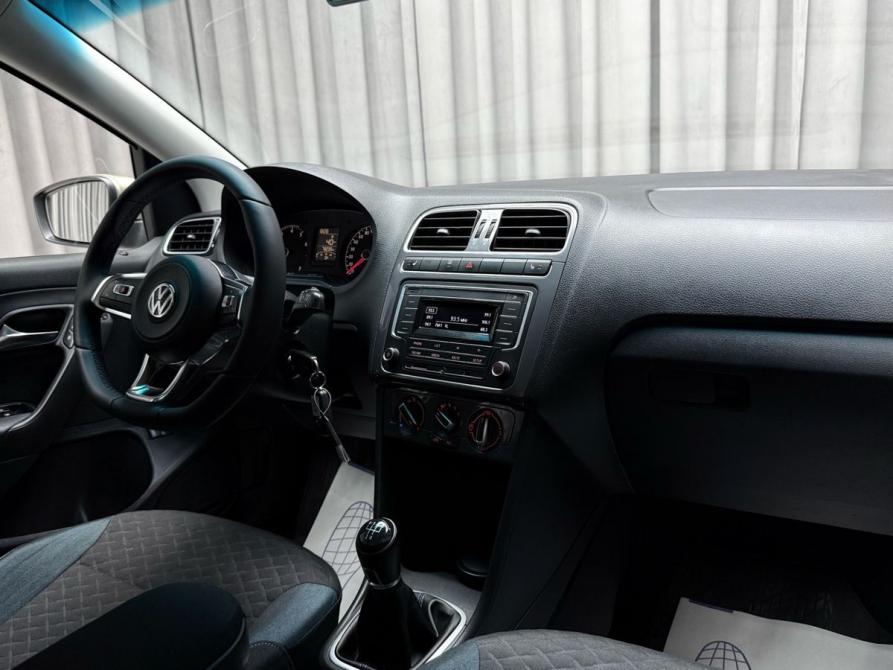 Volkswagen Polo V Рестайлинг Ижевск  - изображение 11